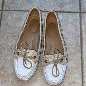 EUC Womens Boat Shoes